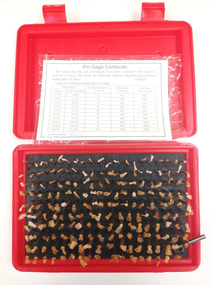 PRECISION STEEL PIN GAGE SETS WITH CERTIFICATION